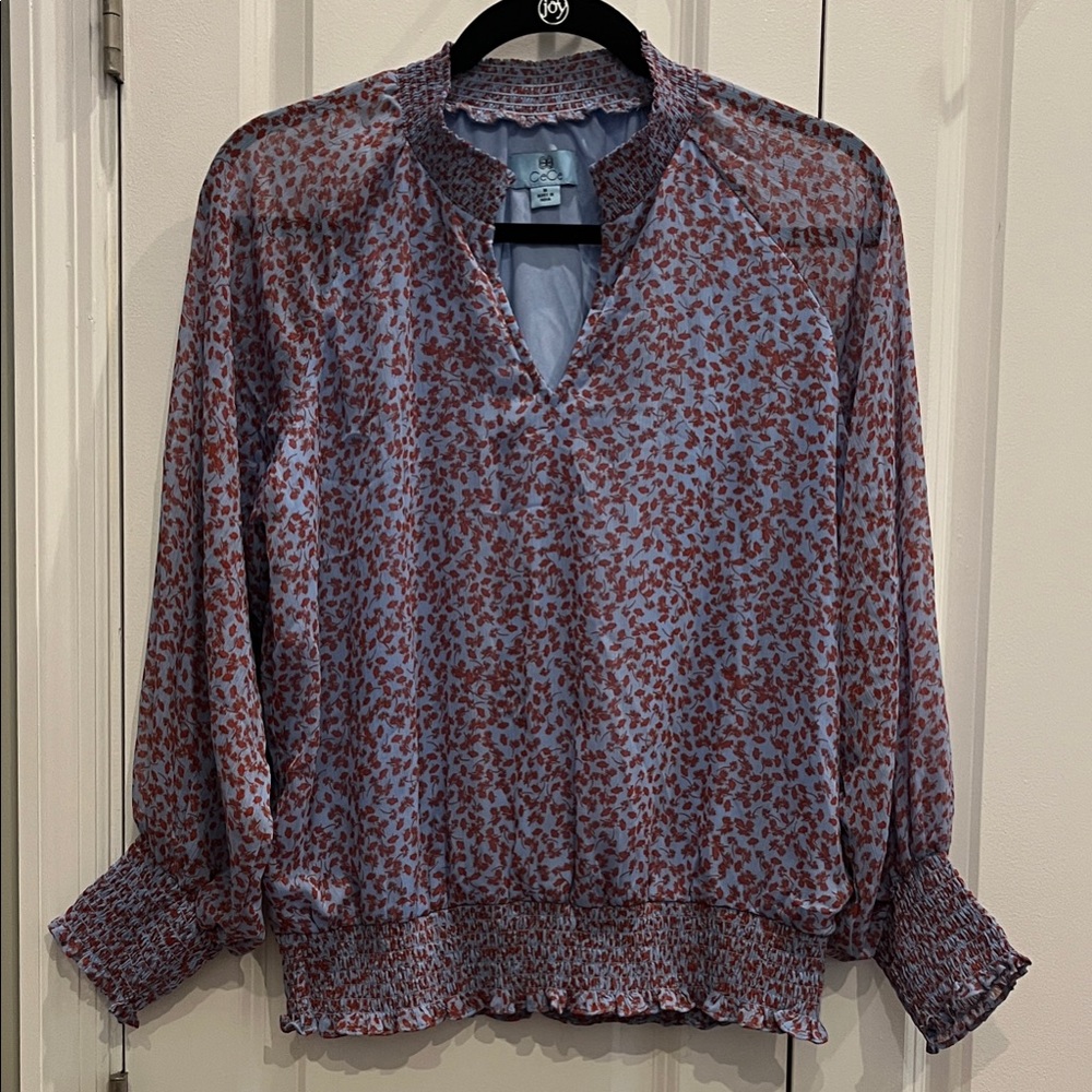 CeCe Blue Floral Sheer Sleeve Blouse Size M Like New